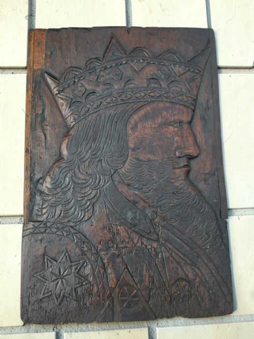 Super L17/e18thc Carved Oak Panel of a King