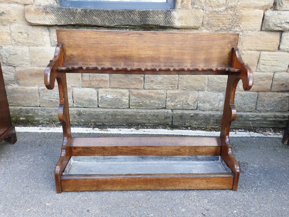 A LARGE 19THC COUNTRY HOUSE SIZE OAK STICK/UMBRELLA STAND View II