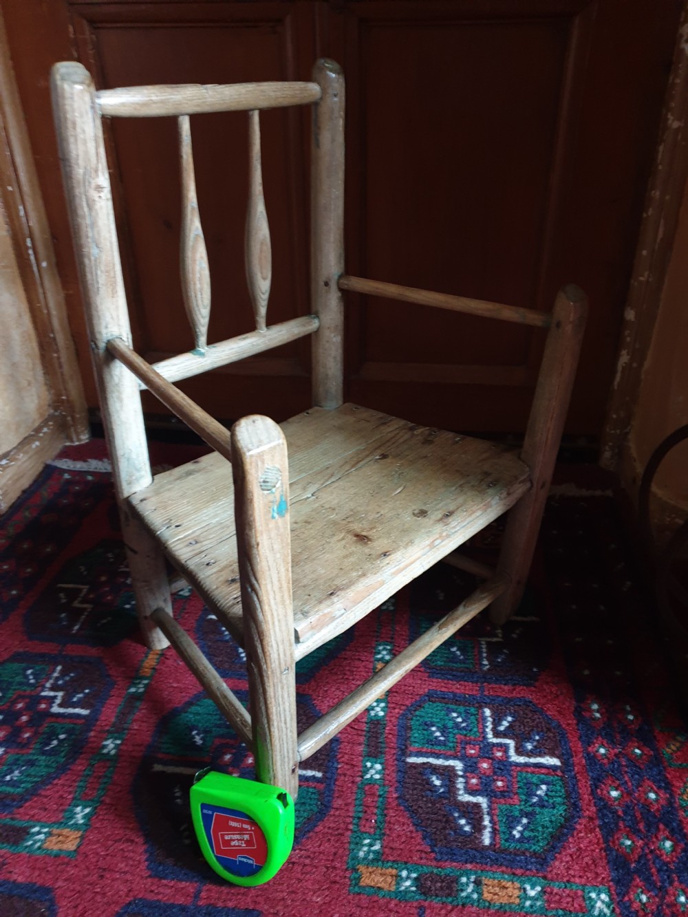 ANTIQUE CHILD,S PRIMITIVE ELM ARMCHAIR  View IV