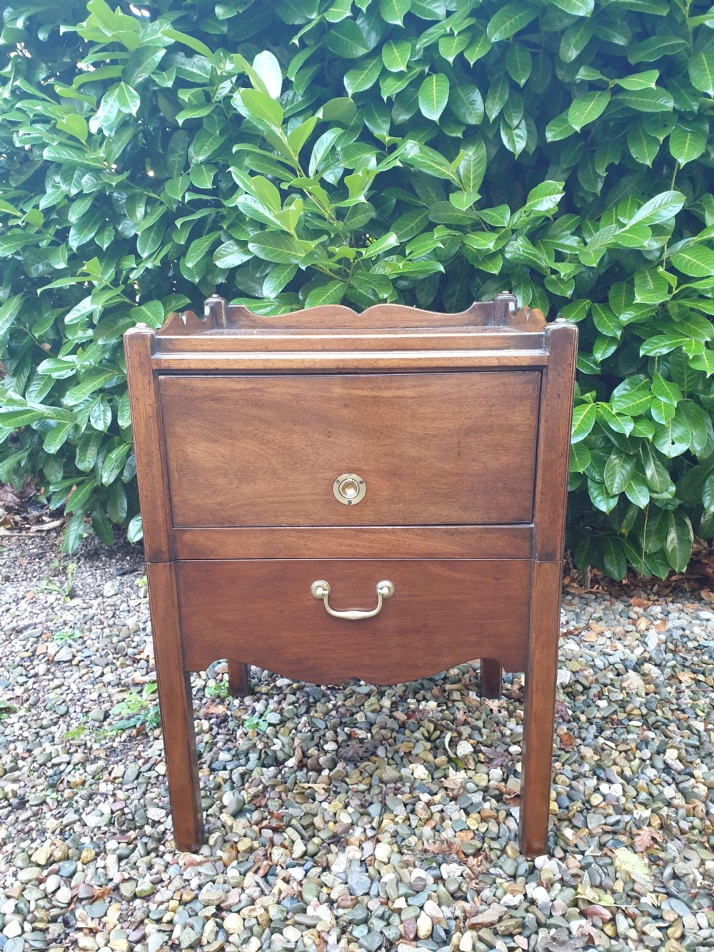 ANTIQUE MAHOGANY BEDSIDE NIGHTSTAND/CUPBOARD  View II