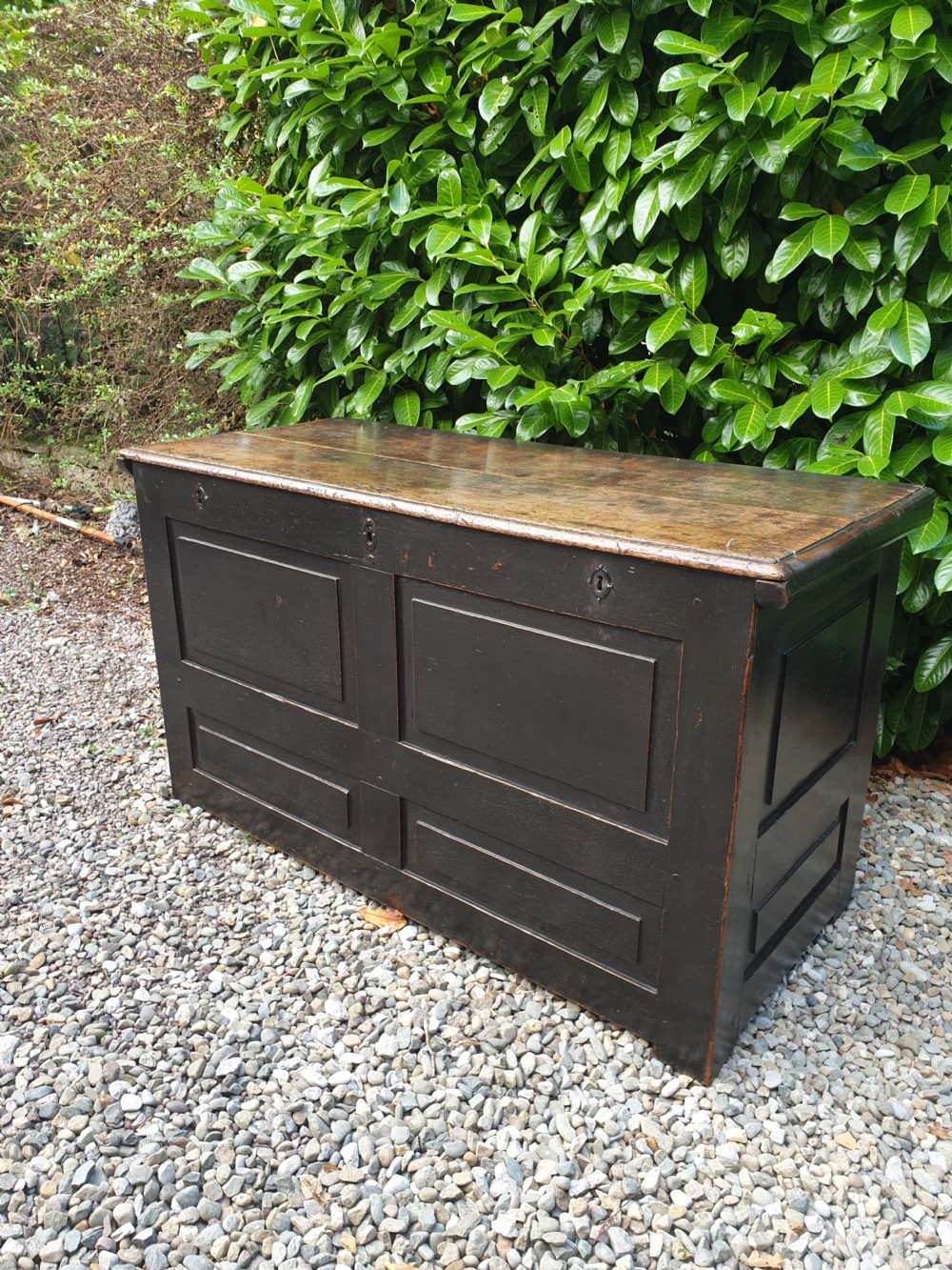 A ORIGINAL EARLY 18THC WELSH PATINATED OAK CHURCHWARDENS COFFER. View IX