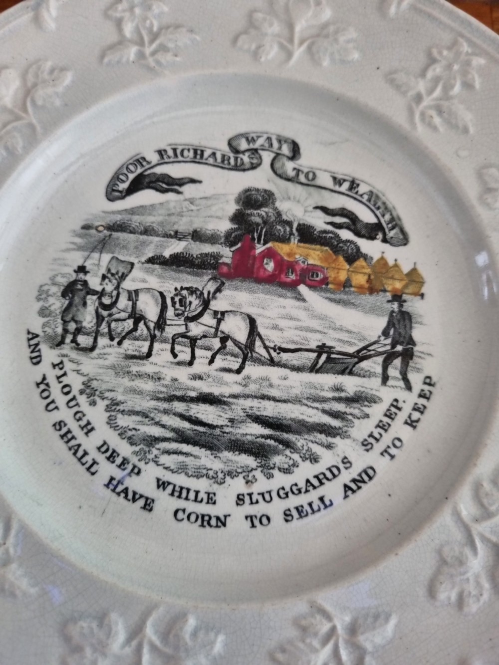 AN EARLY 19THC CHILDREN,S PLATE WITH AN AMAZING SAYING ON IT  View II