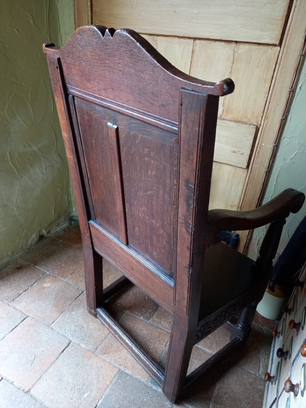 RARE LARGE EARLY 17TH CENTURY OAK WAINSCOT/MASTERS ARMCHAIR View VII