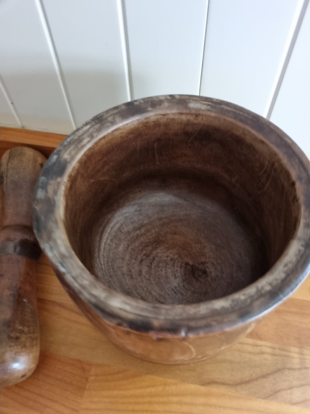 GOOD  18THC SYCAMORE MORTAR AND PESTLE View V