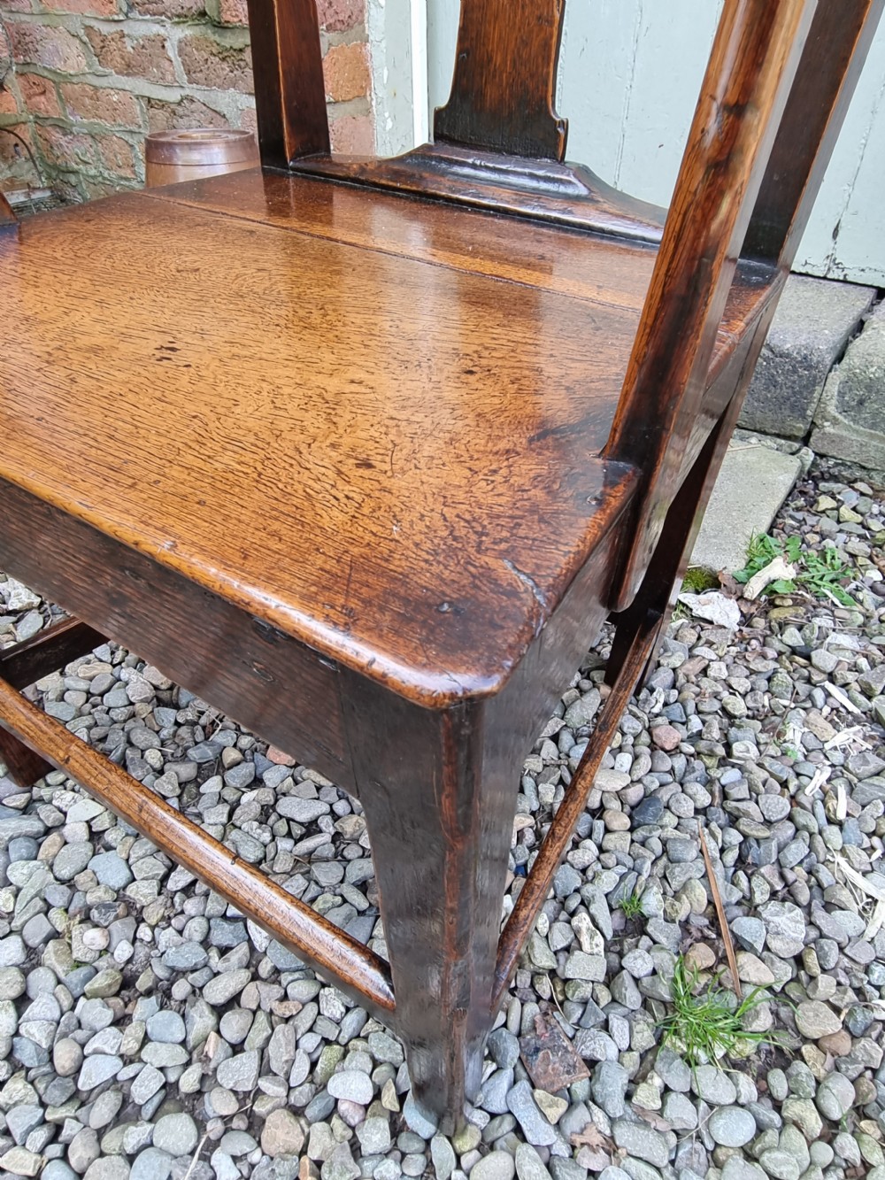 SUPER PATINATED 18THC OAK CARVER ARMCHAIR IN ORIGINAL CONDITION View II