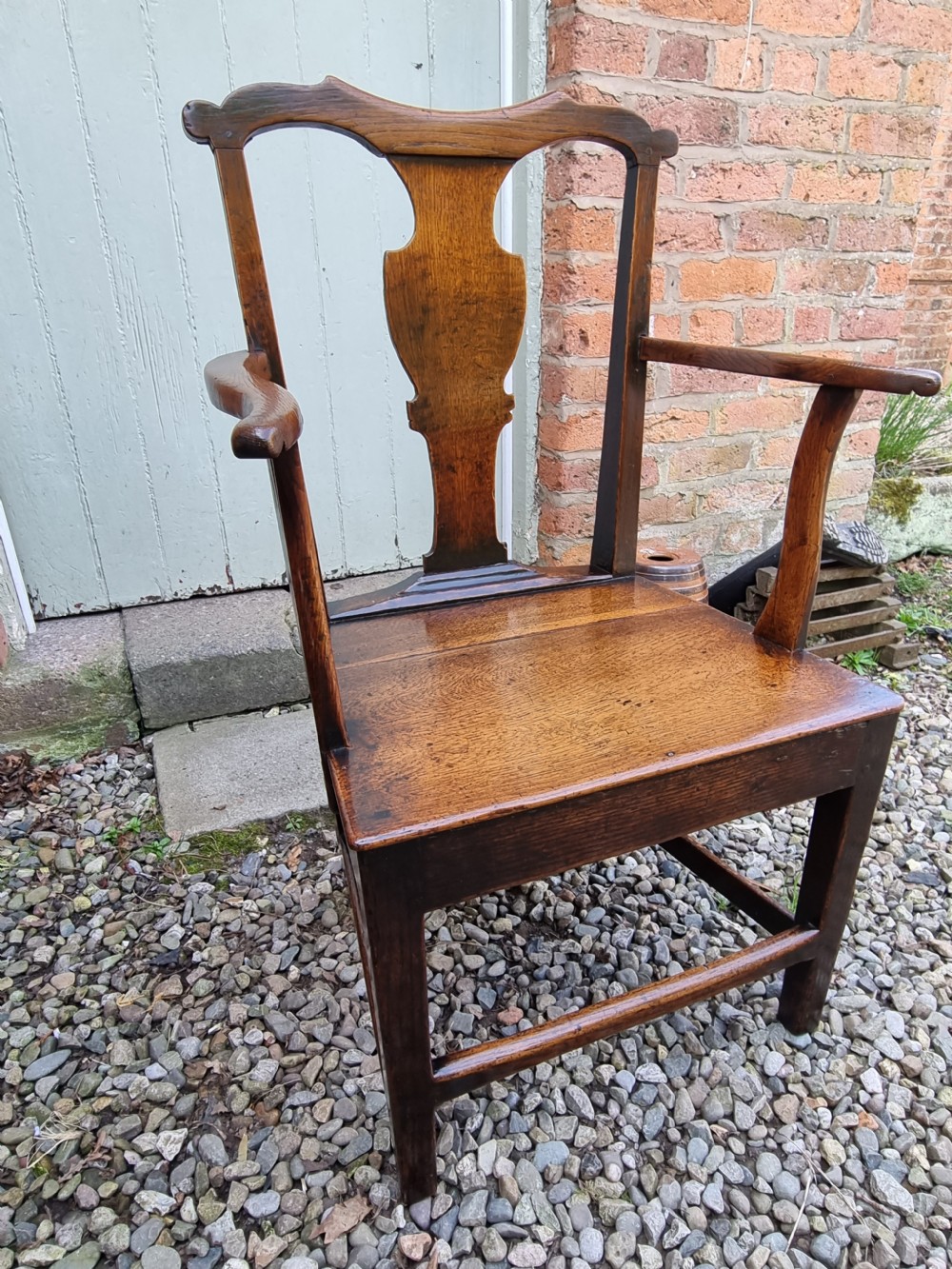 SUPER PATINATED 18THC OAK CARVER ARMCHAIR IN ORIGINAL CONDITION View V
