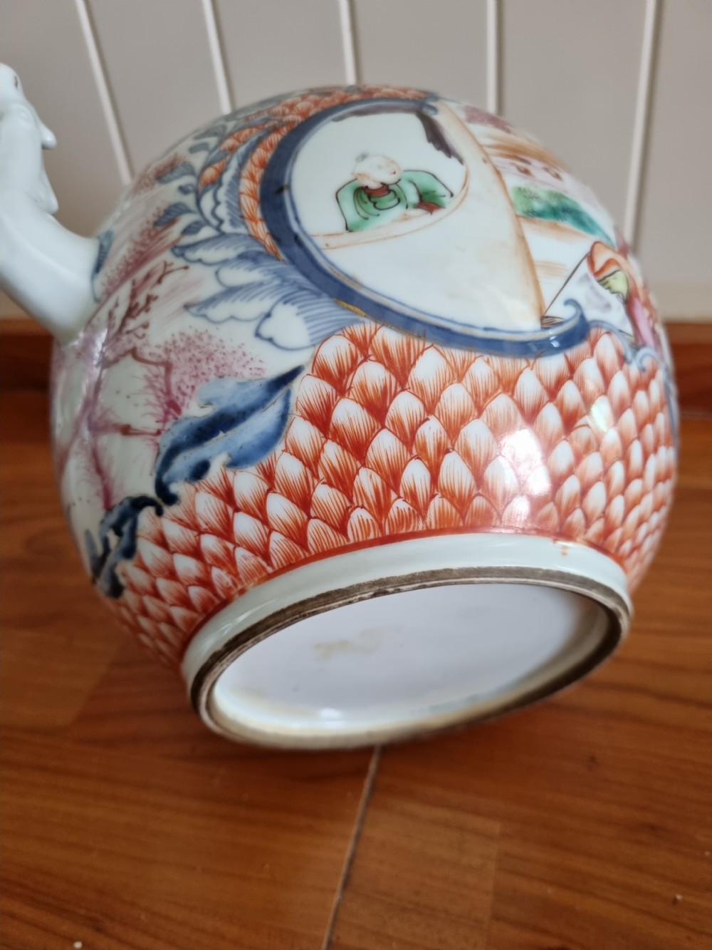 A LARGE CHINESE FAMILLE ROSE DECORATED TEAPOT View II