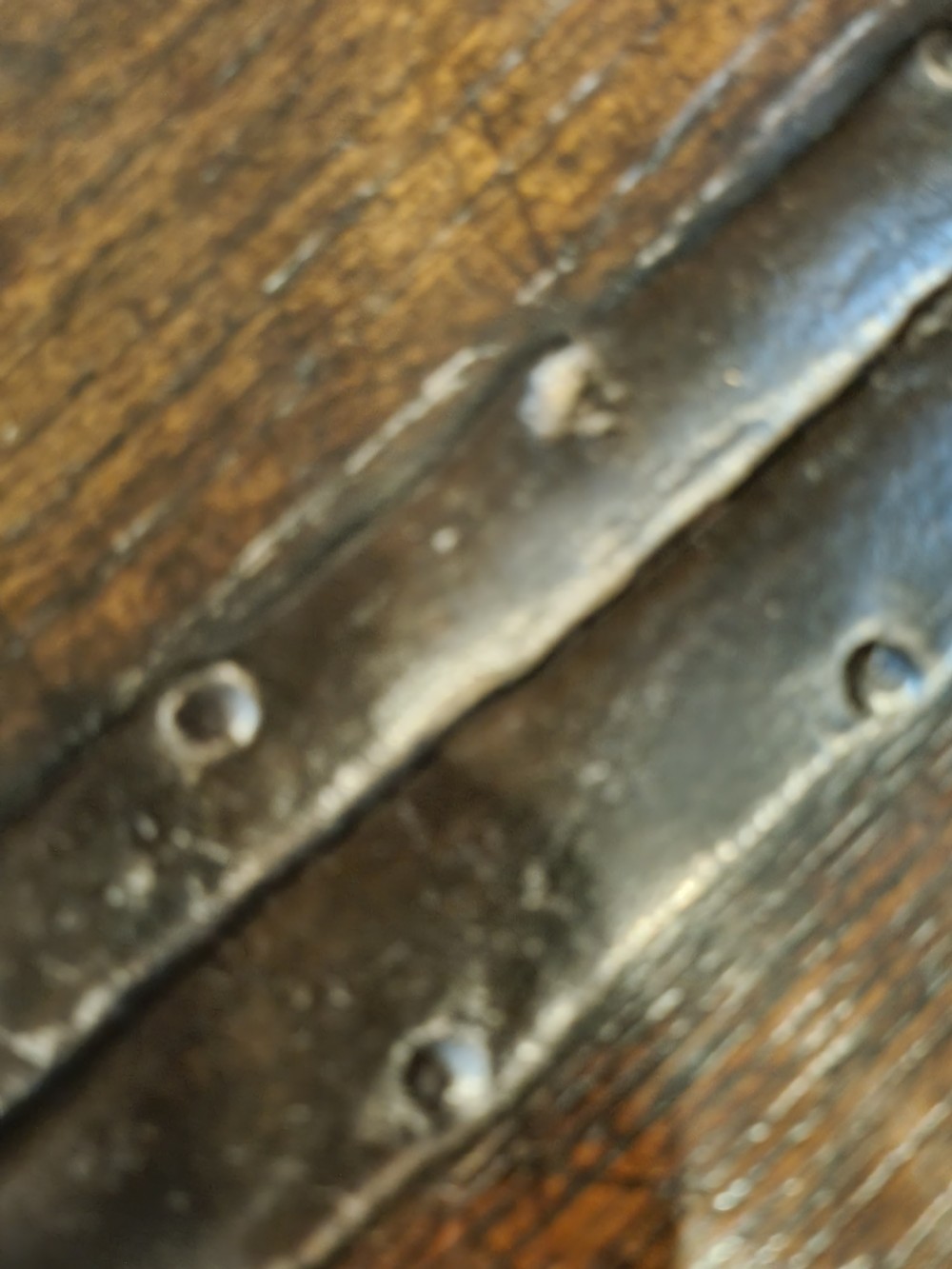 18TH CENTURY BOX SETTLE /SEAT IN OAK WITH AMPLE STORAGE View IV