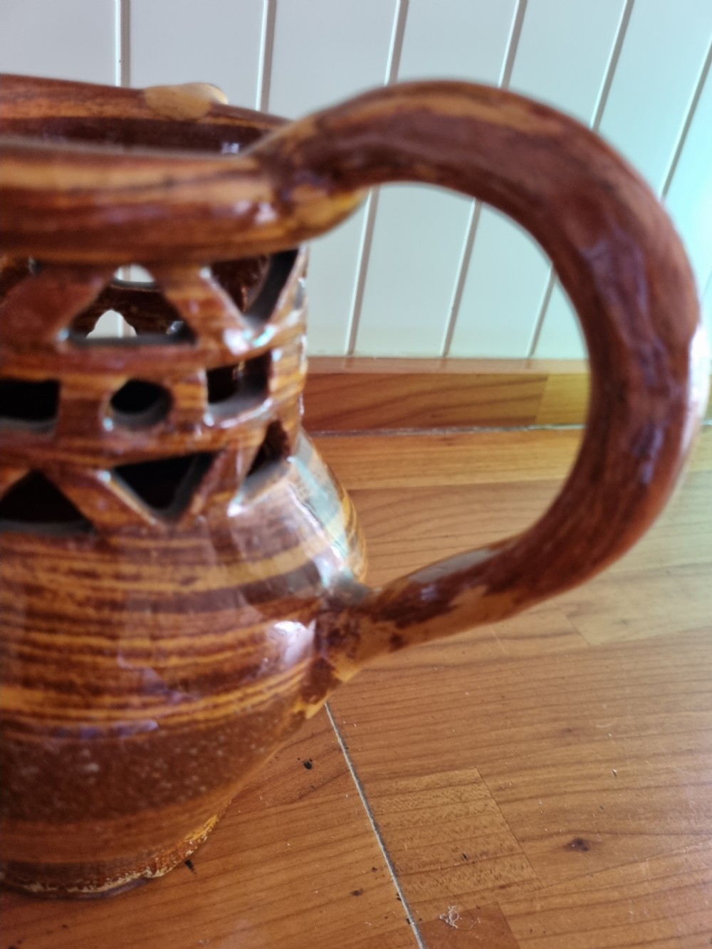 A LARGE 19THC SLIPWARE WEST COUNTRY PUZZLE JUG  View III