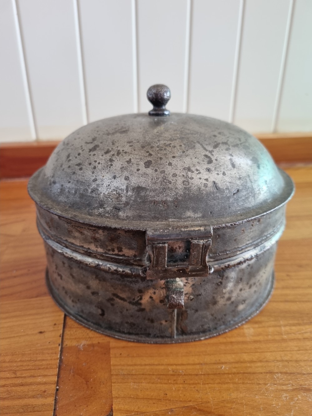 GEORGIAN METAL SPICE BOX COMPLETE WITH NUTMEG GRATER View II