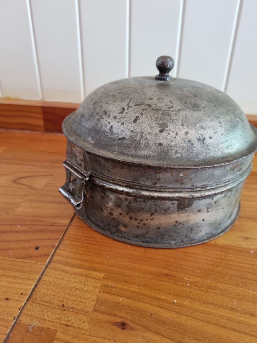 GEORGIAN METAL SPICE BOX COMPLETE WITH NUTMEG GRATER View III