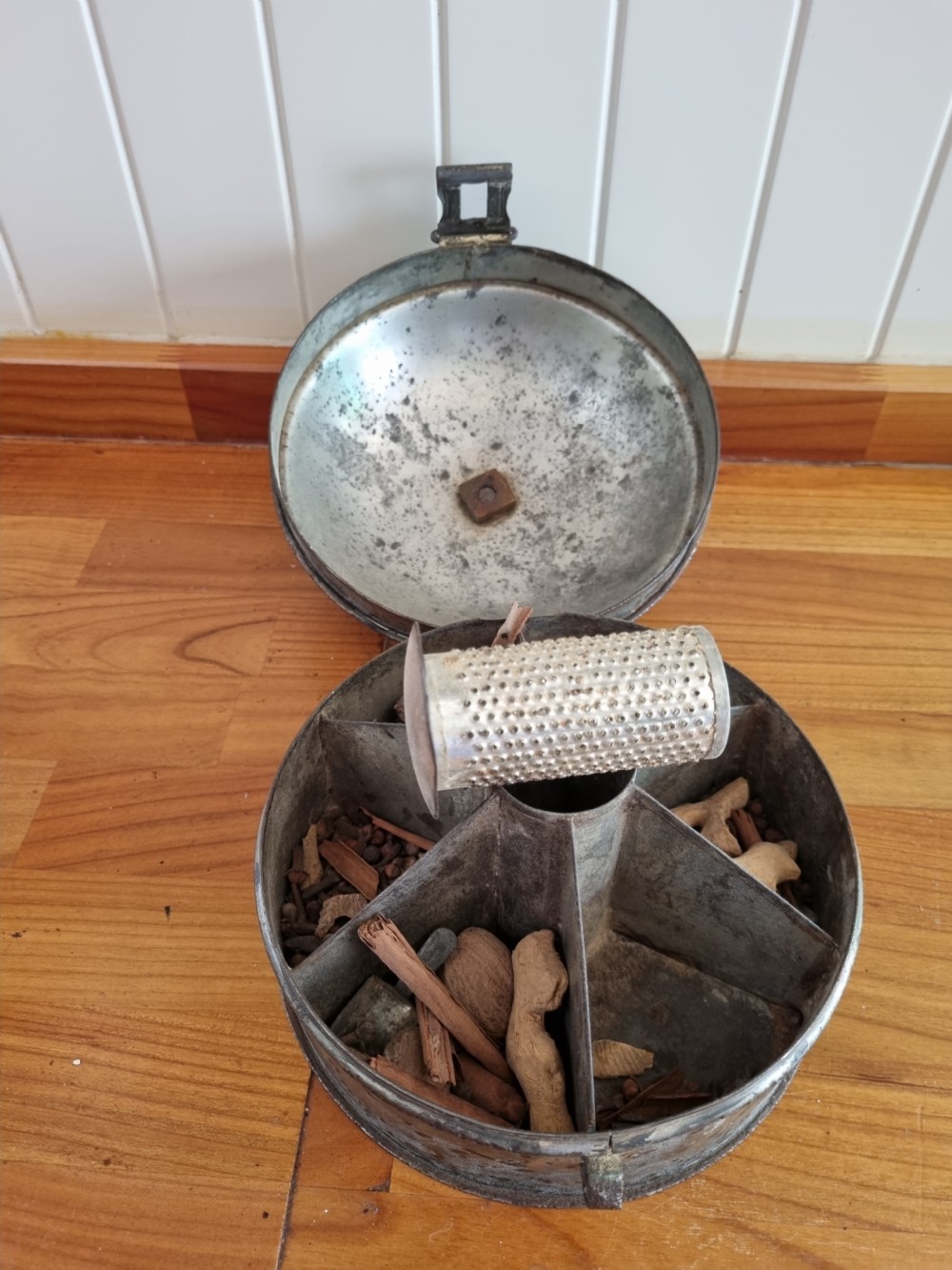 GEORGIAN METAL SPICE BOX COMPLETE WITH NUTMEG GRATER View V