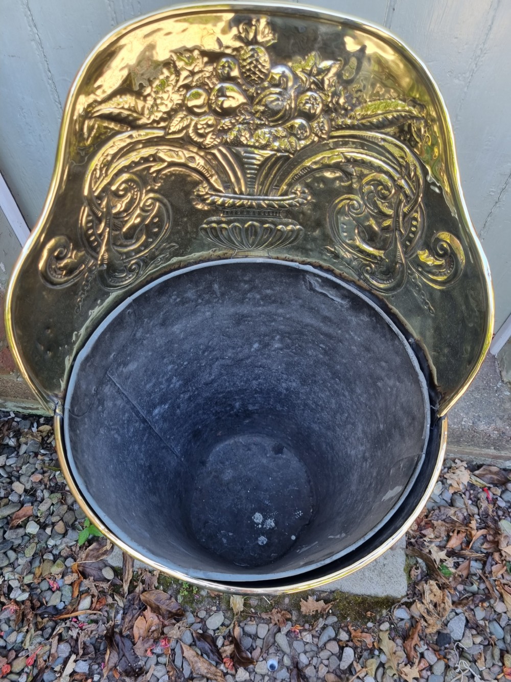 SUPERB GENUINE 18THC FRENCH BRASS GRAPE HOD/LOG HOLDER View VI