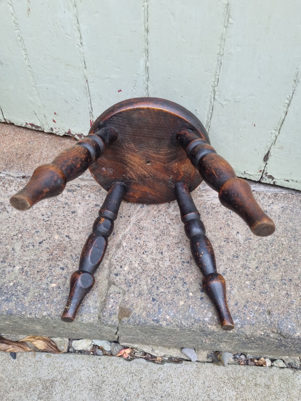 19thc WELSH ELM SMALL 4 LEGGED STOOL/SAMPLE PIECE View III