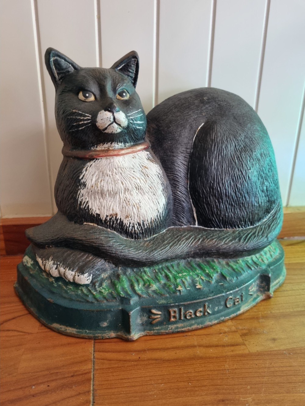 VINTAGE PAINTED BLACK CAT CAST IRON DOOR STOP  View V