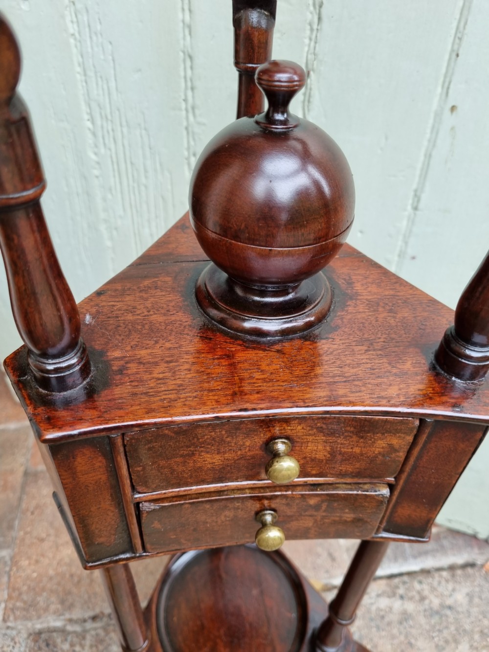A GOOD MAHOGANY EARLY GEORGIAN WIG STAND/ BEDROOM STAND COMPLETE. View II