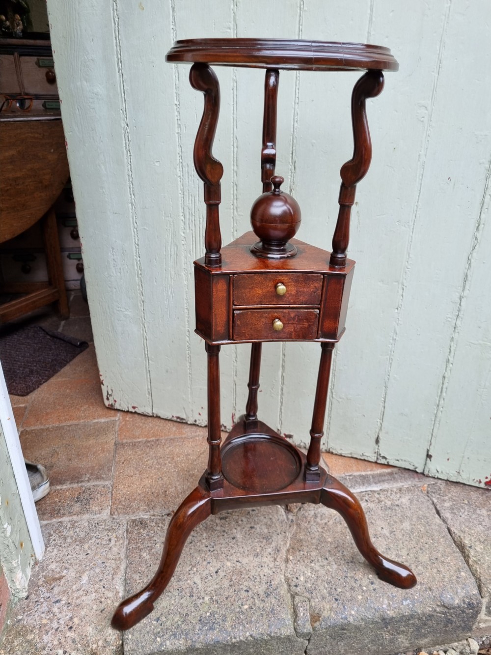 A GOOD MAHOGANY EARLY GEORGIAN WIG STAND/ BEDROOM STAND COMPLETE. View V