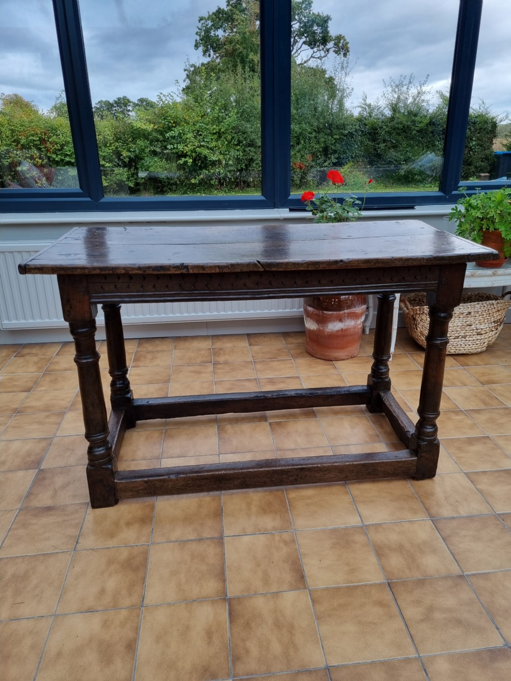 SMALL POST TUDOR 17THC OAK SERVING TABLE  View V