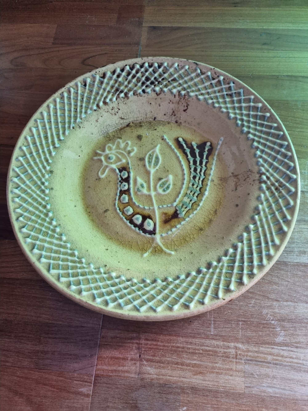 19THC OR EARLIER SLIPWARE DISH OF A STYILISED COCKERAL  View IV