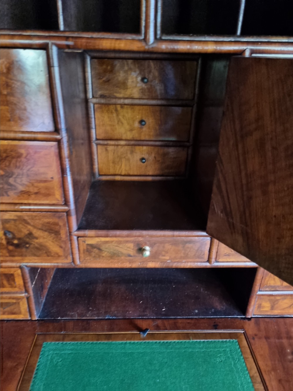 17thc  ENGLISH ESCRITOIRE/ WRITING DESK OF SMALL PROPORTIONS
 View VI