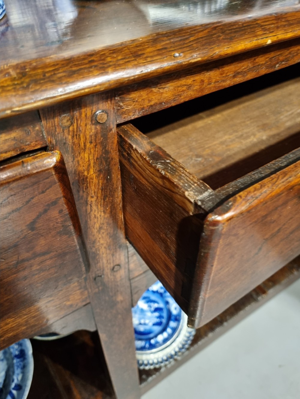 VERY SMALL E19THC CAMARTHENSHIRE OAK POTBOARD DRESSER AND RACK View IV