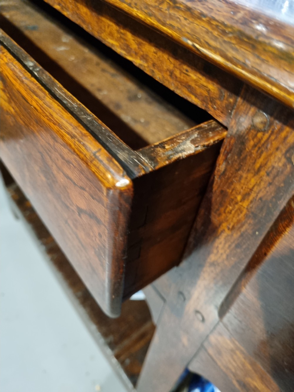 VERY SMALL E19THC CAMARTHENSHIRE OAK POTBOARD DRESSER AND RACK View VI