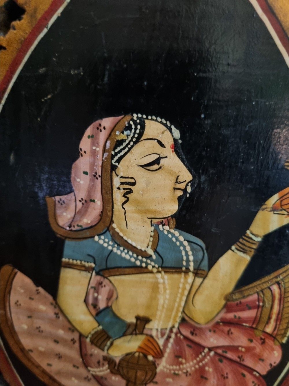 ANTIQUE INDIAN PAINTED TABLE SCREEN OF FINE QUALITY View V
