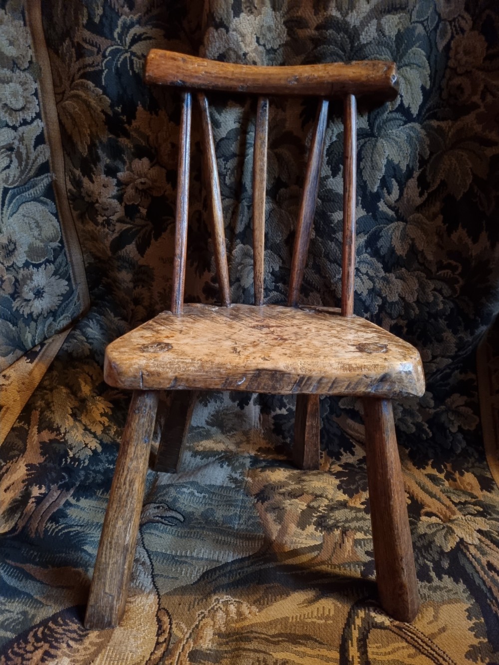 ANTIQUE WELSH  CHILD,S ASH AND ELM   STICK CHAIR  View V