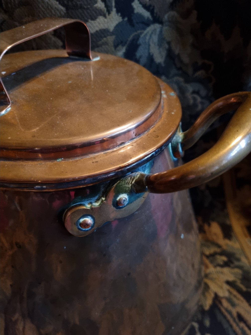 LARGE 19THC COUNTRY HOUSE COPPER STOCK POT (SEAMED) View III