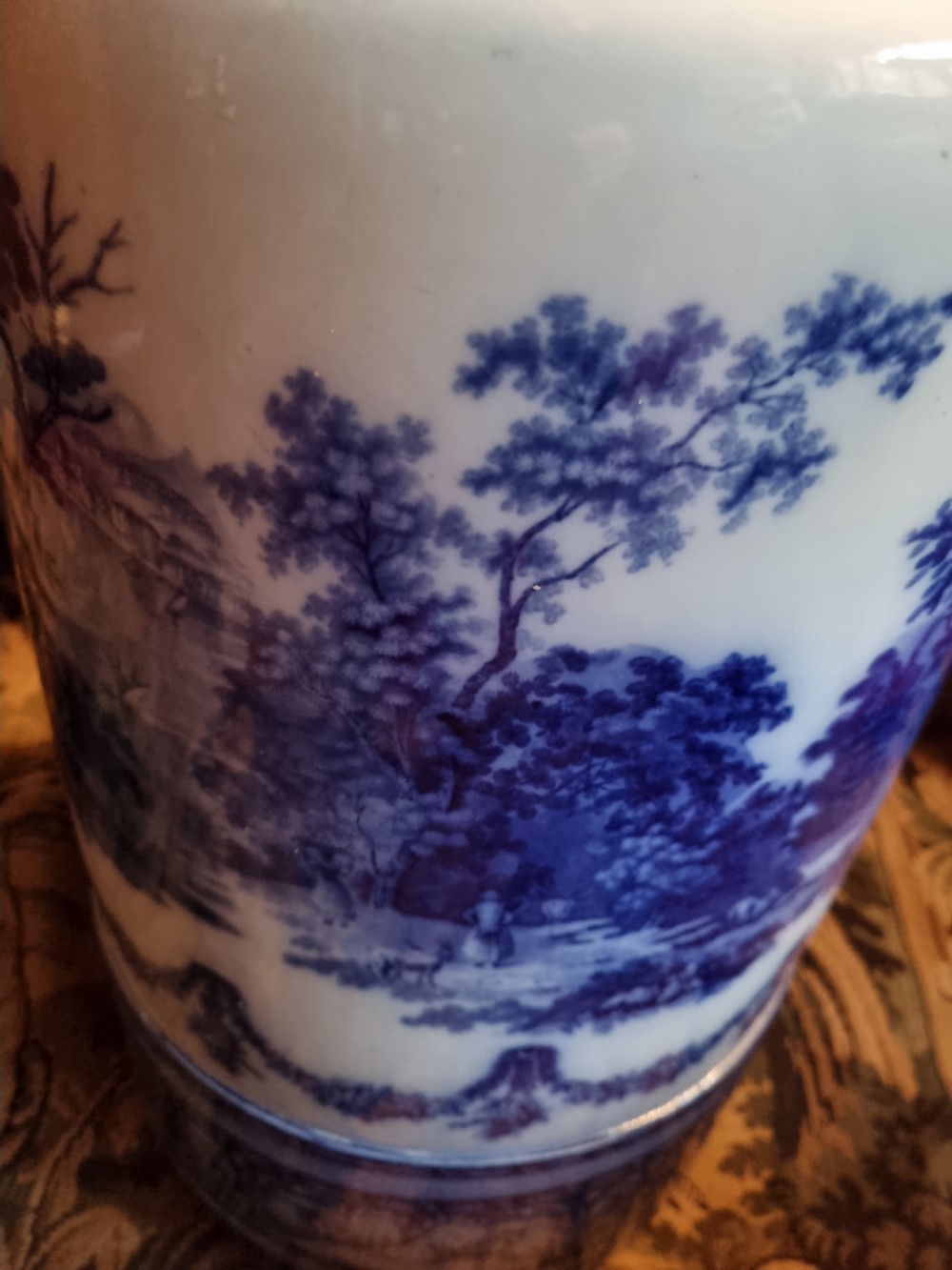 MASSIVE FLO BLUE DOULTON STICK /UMBRELLA STAND . View IV