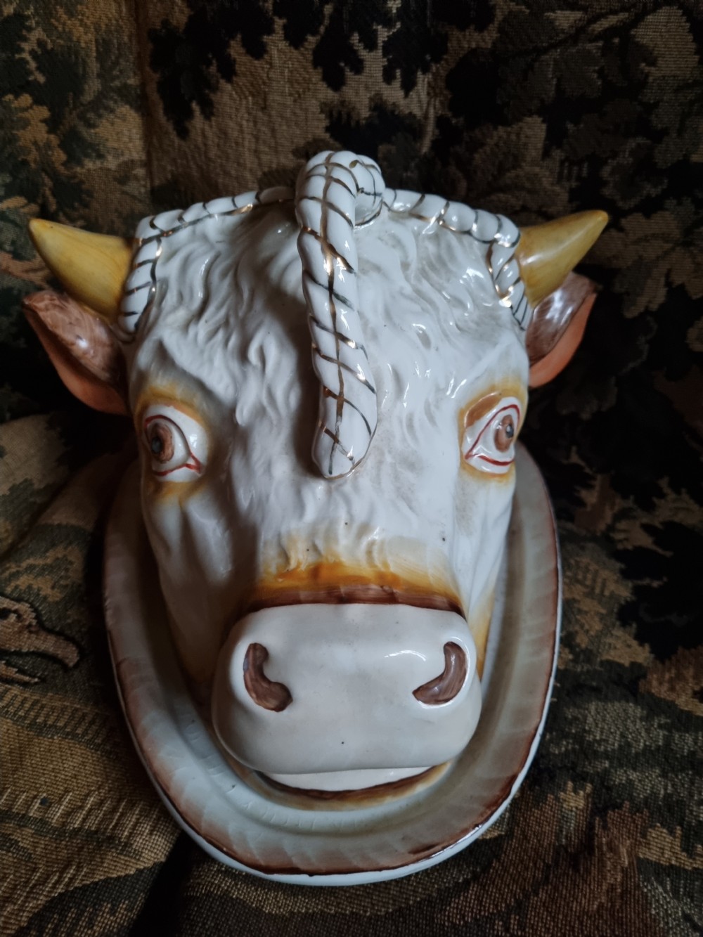 A SCARCE 18THC STAFFORDSHIRE,S BULL S HEAD 