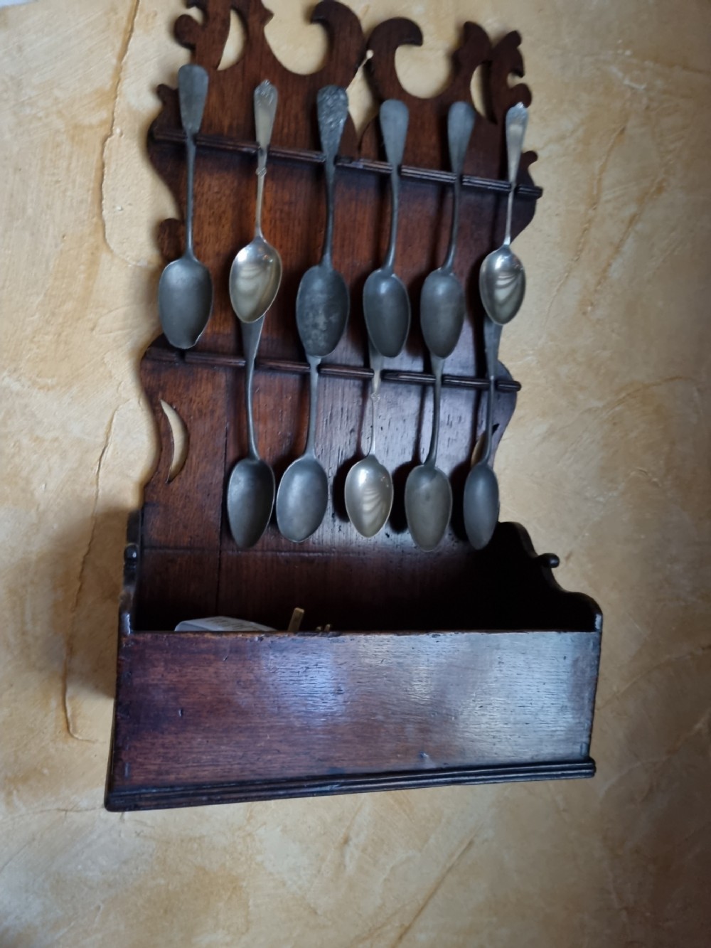 GOOD 18THC OAK SPOON RACK C1770 WELSH