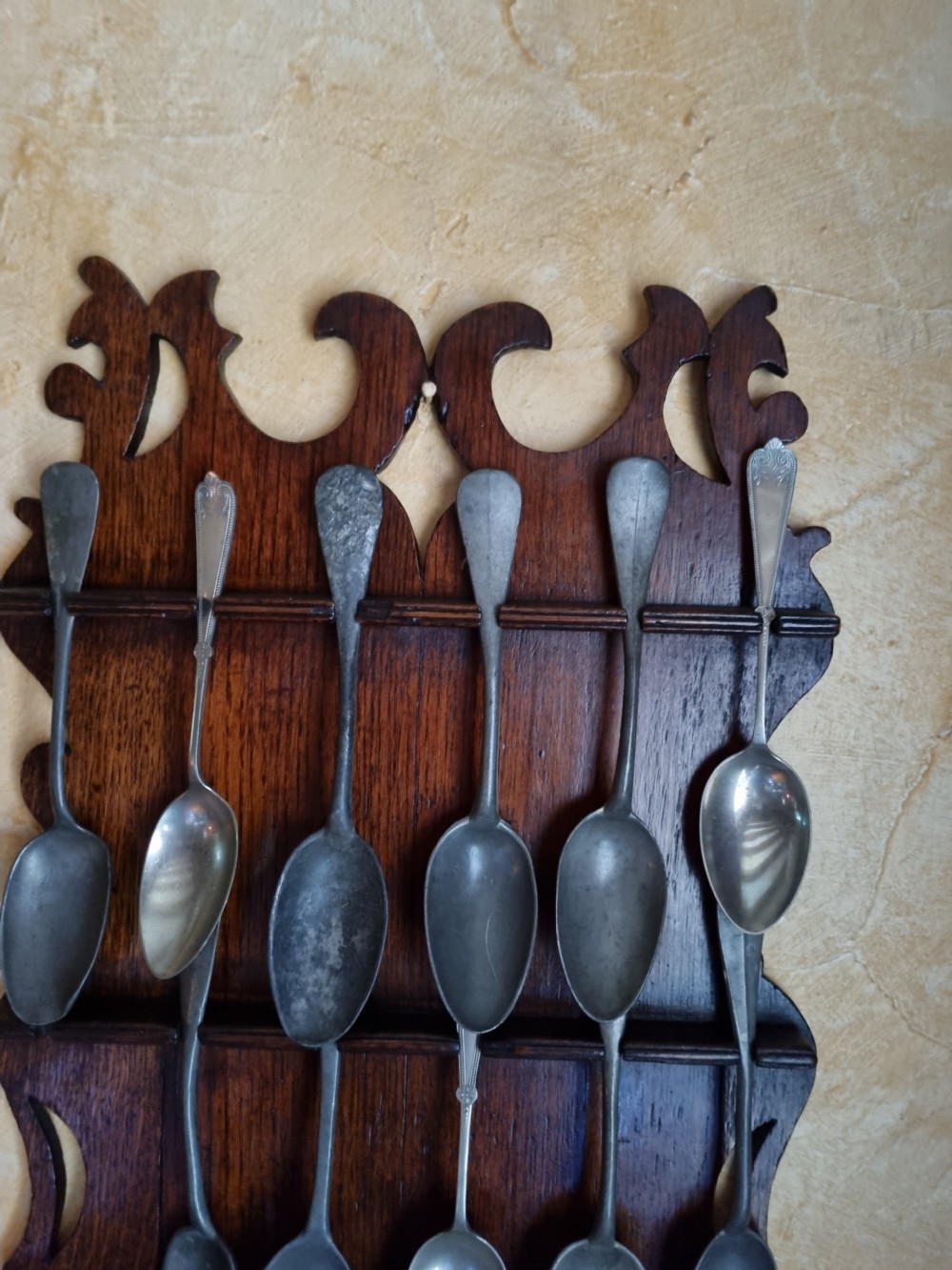 GOOD 18THC OAK SPOON RACK C1770 WELSH View III