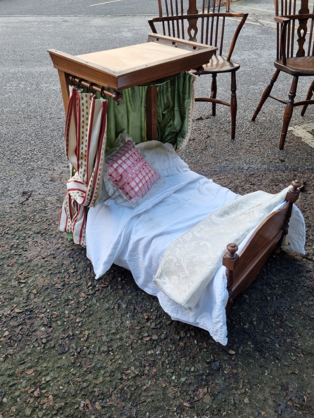 AN UNIQUE 19THC MAHOGANY HALF TESTER BED FOR A  DOG/CHILD? View III