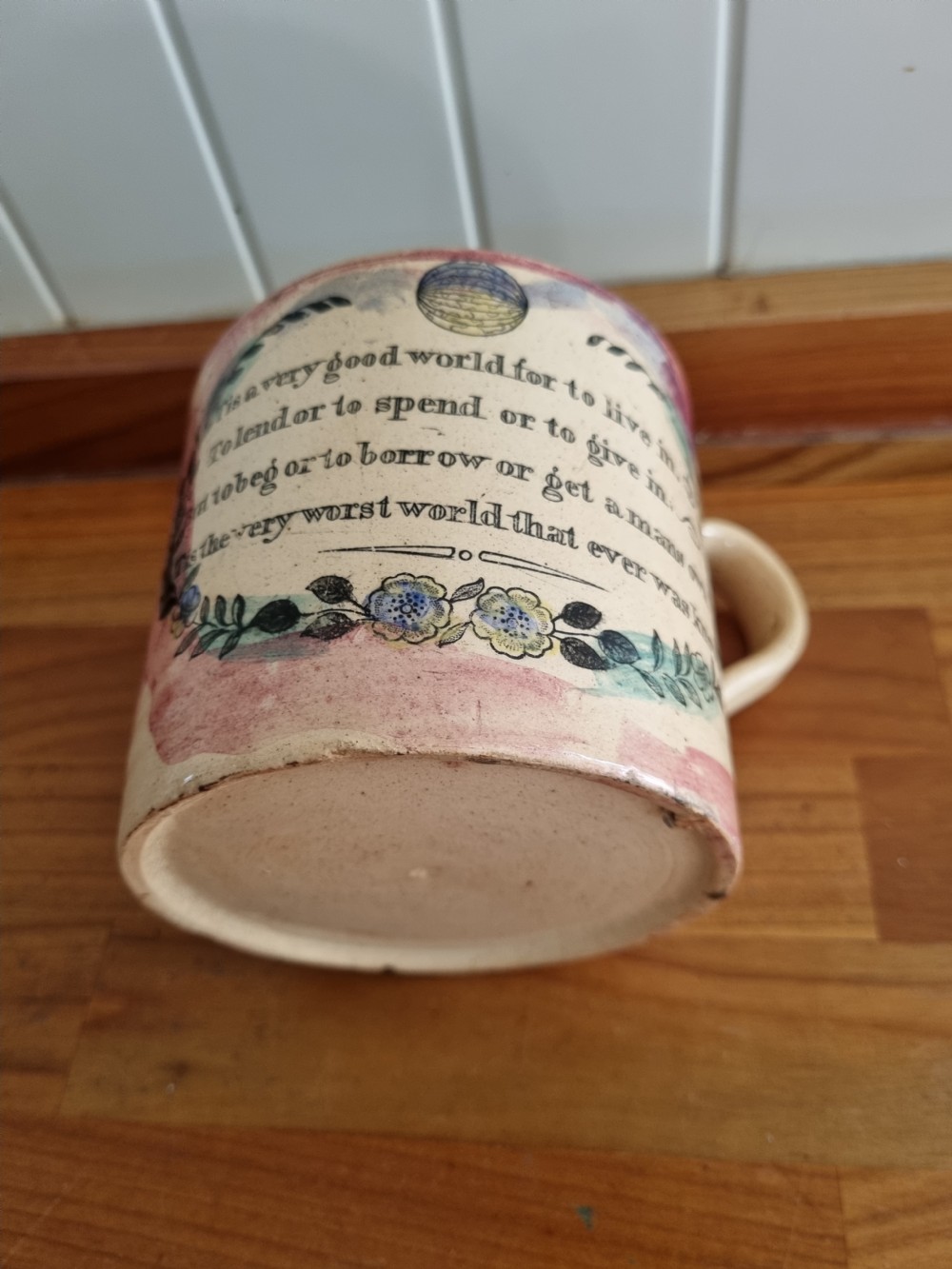 A GOOD RARE EARLY SUNDERLAND LUSTRE POTTERY MUG. View III