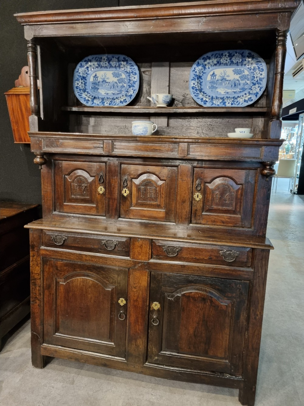 A EARLY 18THC WELSH DATED TRIDARN(3 PART CUPBOARD/DRESSER) View VIII