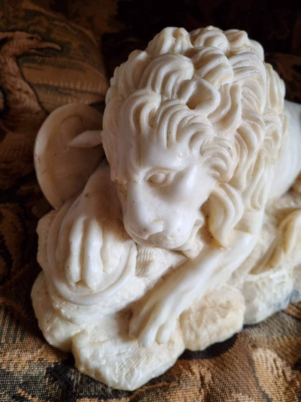 A 19THC CARVED MODEL OF THE LION OF LUCERNE  IN ALABASTER  View II