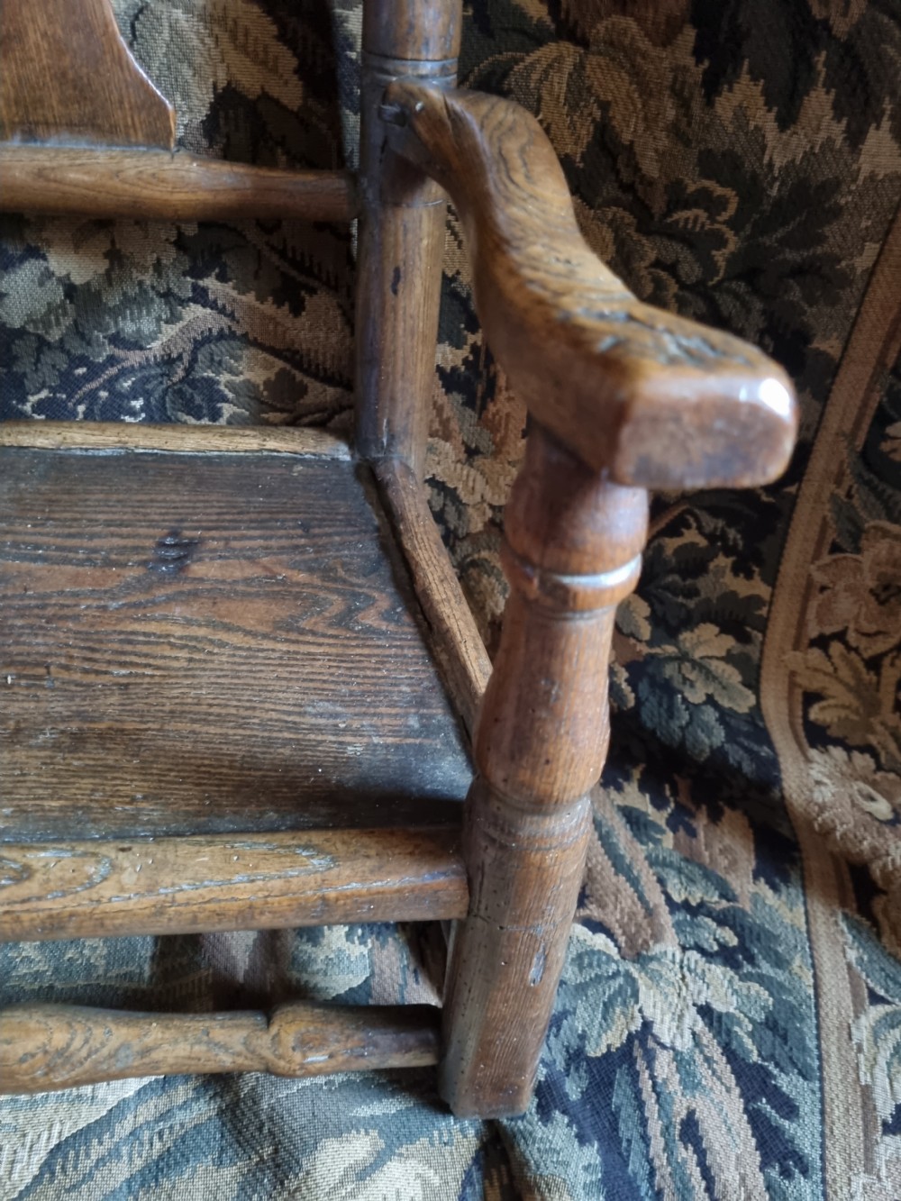 UNUSUAL NAIVE  18THC CHILD,S YEW AND ELM ARMCHAIR View V