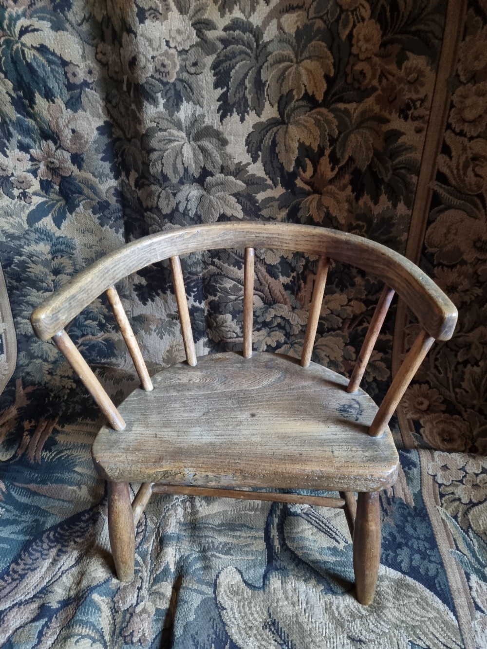 A SUPER NAIVE 19TH C ASH AND ELM CHILDS CHAIR . View III