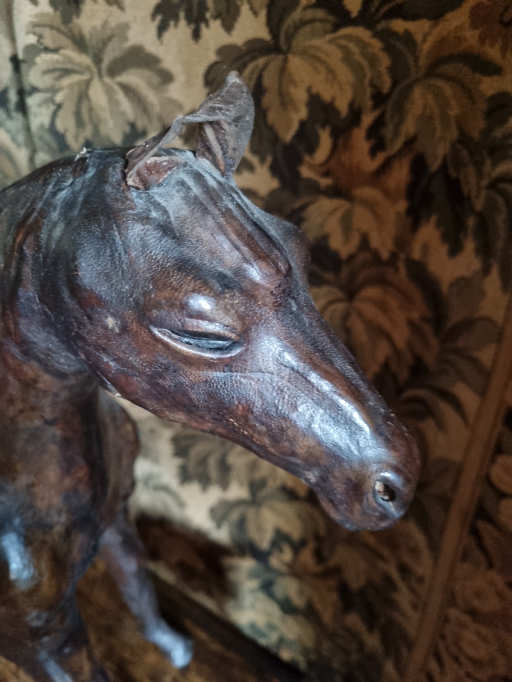 GOOD FRENCH  5OCM H.51CM L  LEATHER HORSE MODEL View II