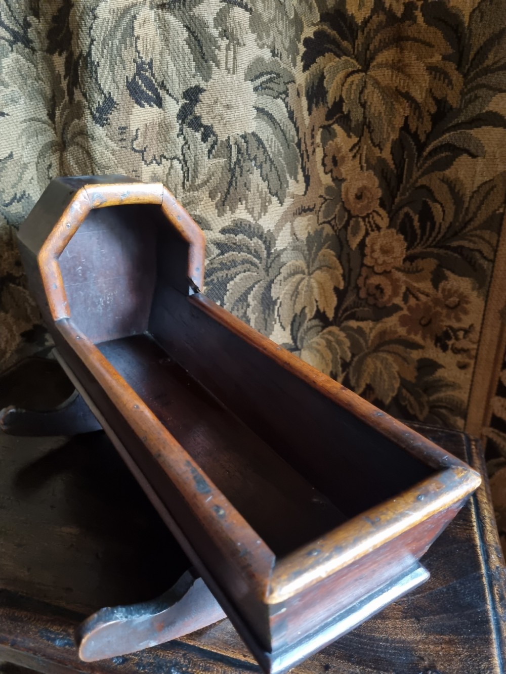 MINATURE 19THC OAK AND MAHOGANY  DOLL,S CRADLE  View IV