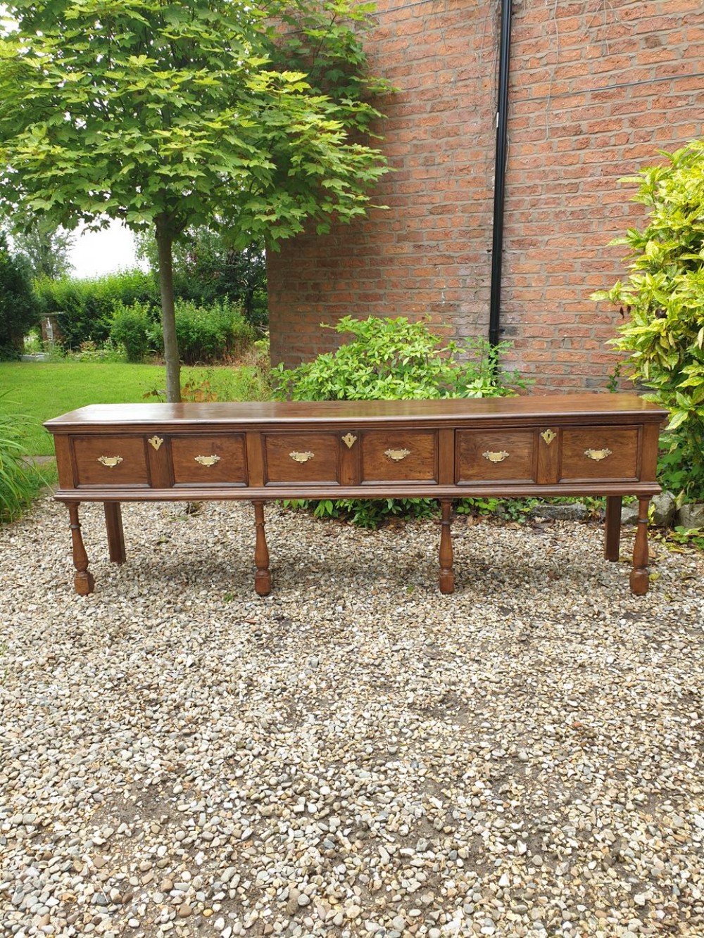 LARGE 18TH C COUNTRY HOUSE OAK DRESSER/SERVING BASE 250CMS