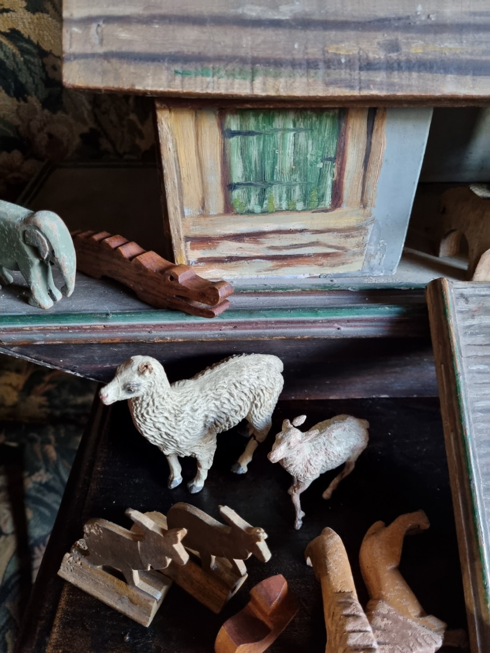  LATE 19THC WOODEN NAIVE NOAH,S ARK AND ANIMALS SCARCE  View VII