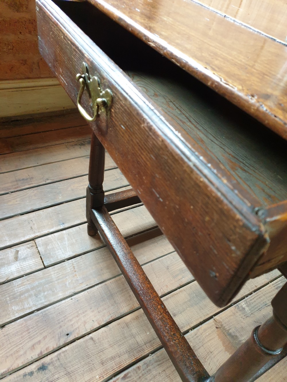 EARLY WELSH SINGLE DRAWER SIDE TABLE WITH GREAT OVERHANGING TOP View III