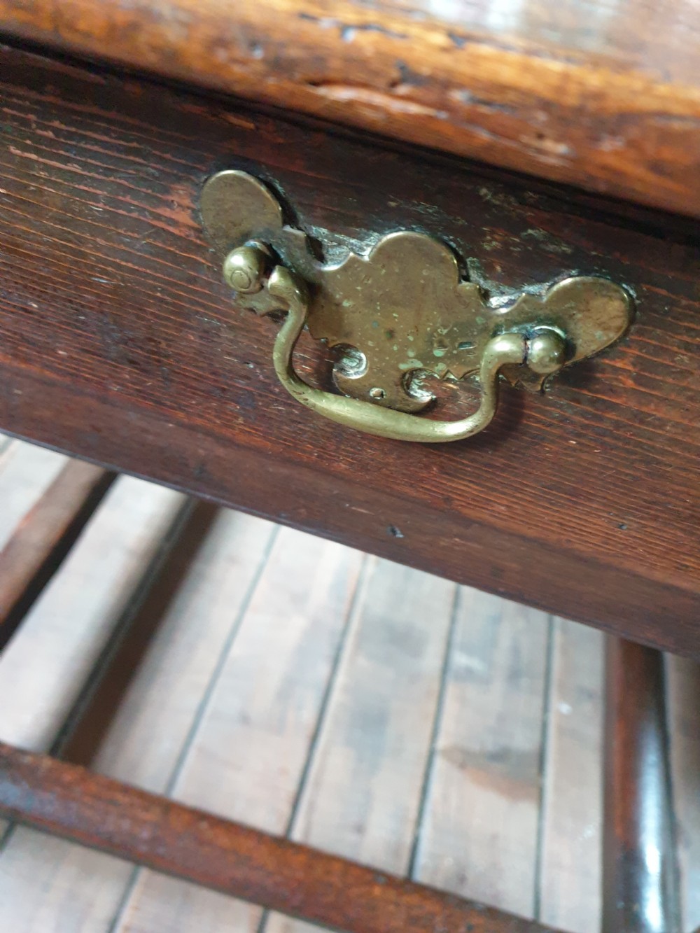 EARLY WELSH SINGLE DRAWER SIDE TABLE WITH GREAT OVERHANGING TOP View IV