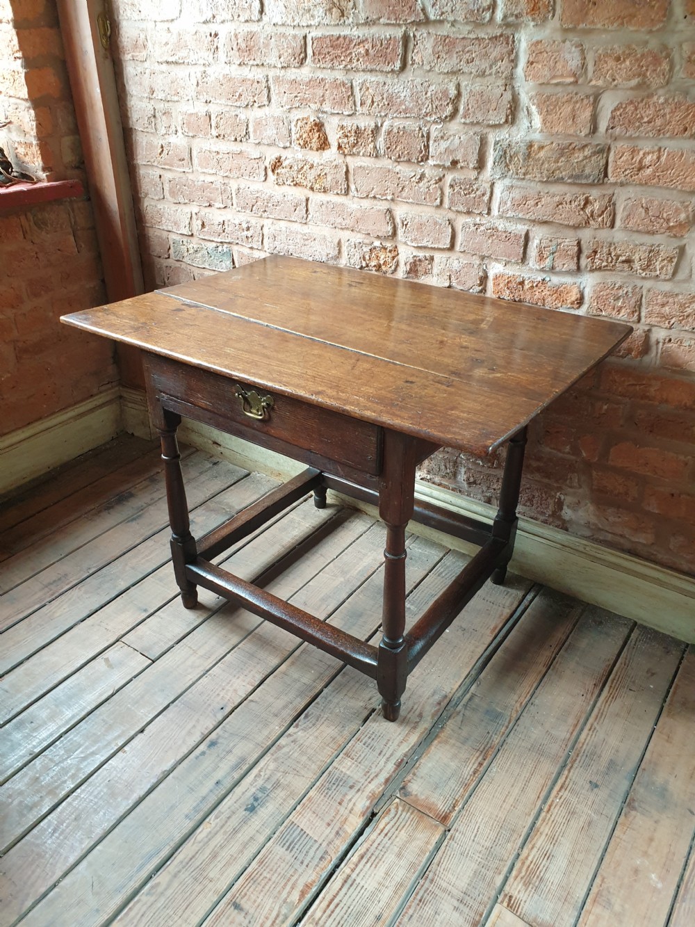EARLY WELSH SINGLE DRAWER SIDE TABLE WITH GREAT OVERHANGING TOP View VI