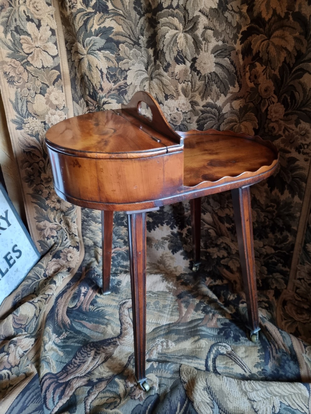 A RARE   19THC SOLID YEW WOOD BUTLERS WINE TRAY STAND. View IV
