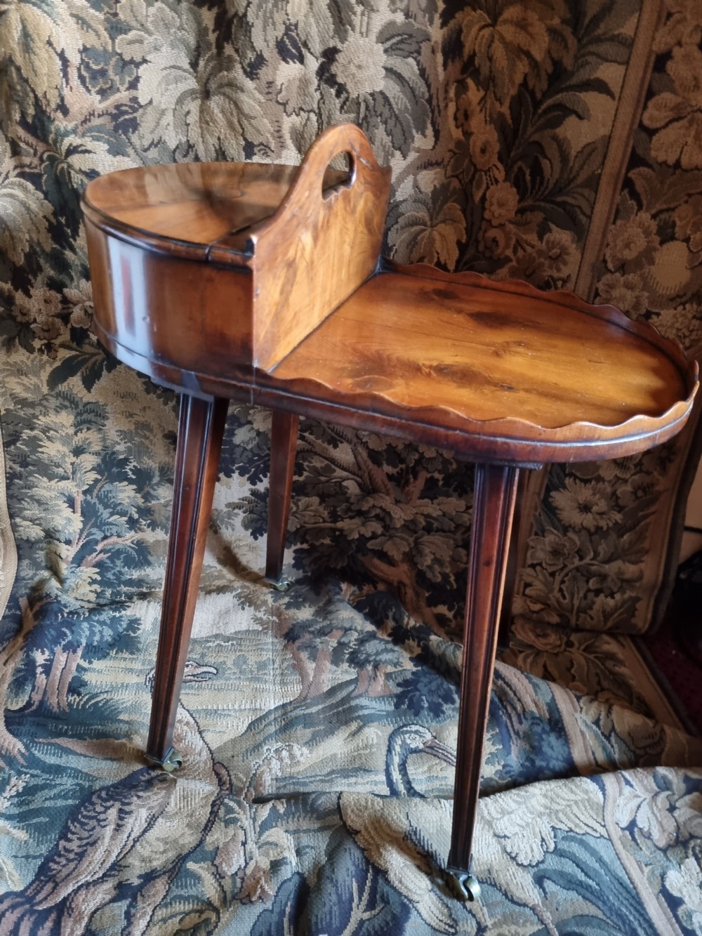 A RARE   19THC SOLID YEW WOOD BUTLERS WINE TRAY STAND. View VI