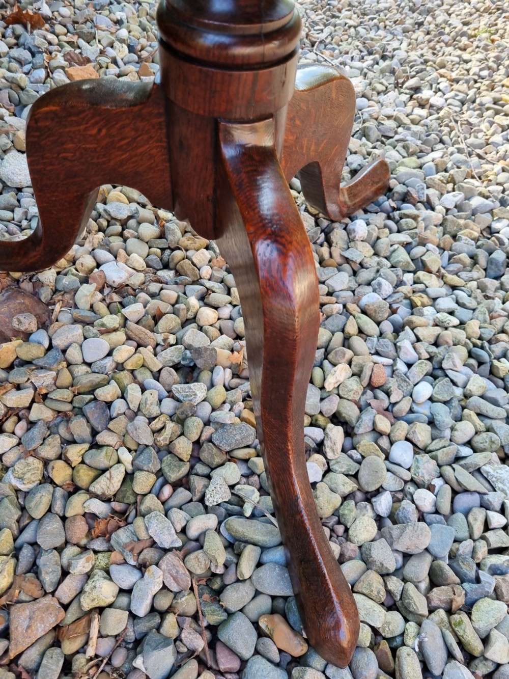 ANTIQUE LATE 18THC OAK LARGE TRIPOD TABLE View IV