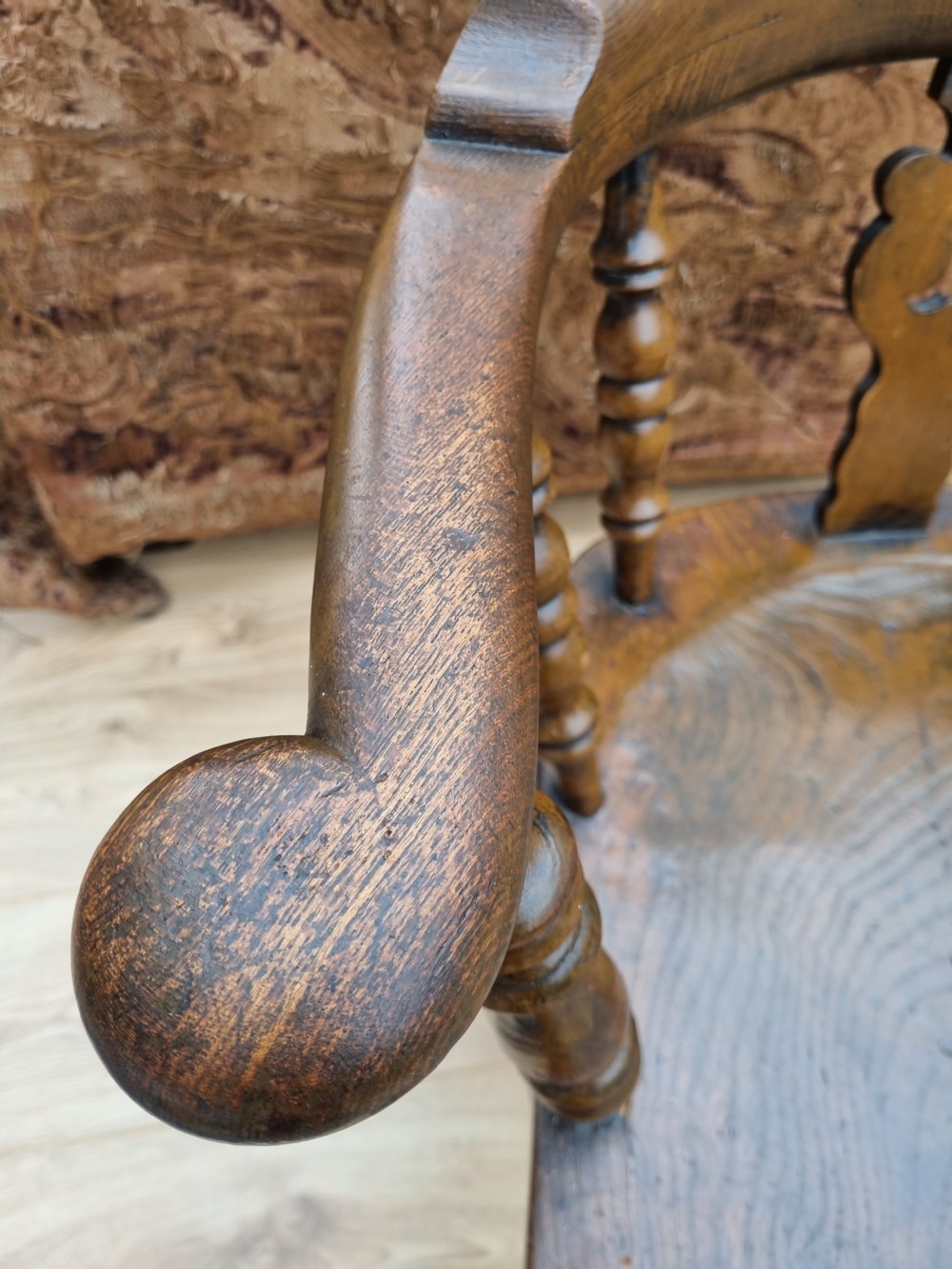A GOOD MID 19THC ASH AND ELM BROAD ARM WINDSOR ARMCHAIR  View VI